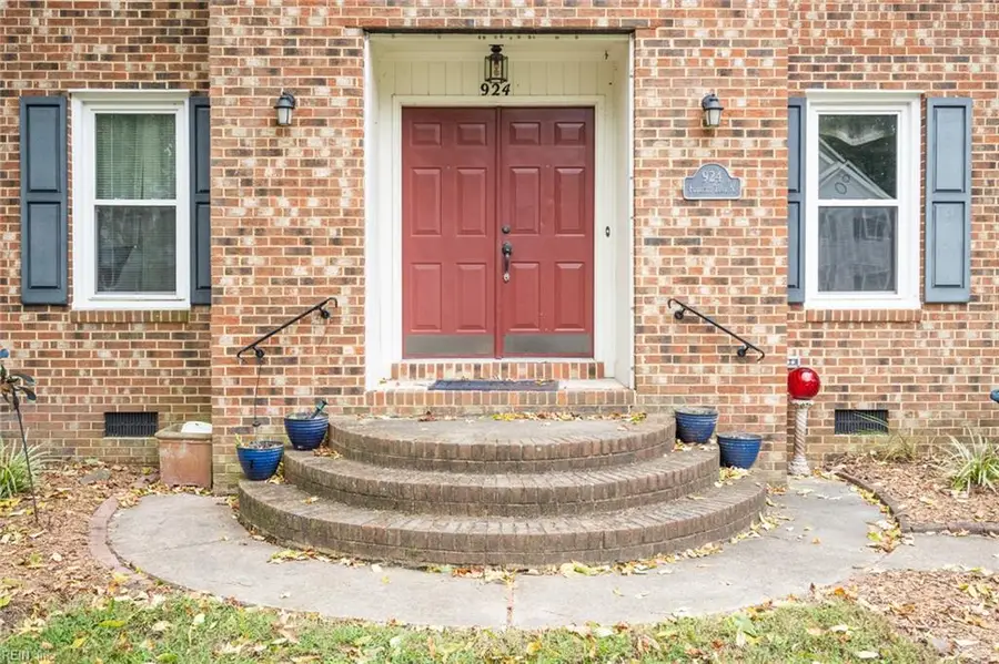 924 Fox Ridge Trail, Chesapeake, VA 23322 - #3