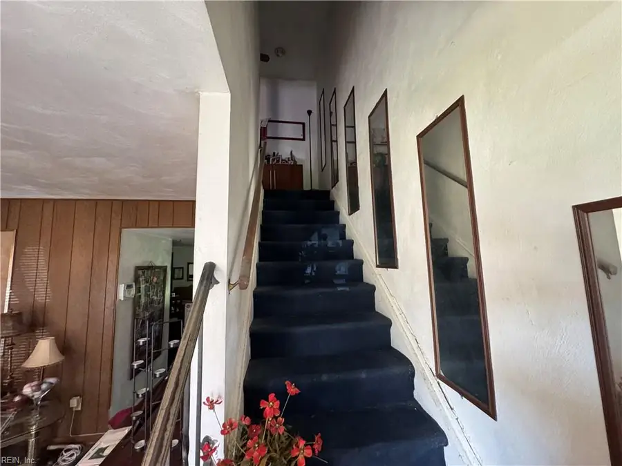 5656 Caxton Ct, Virginia Beach, VA 23462 - #3