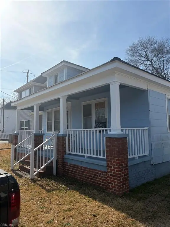 303 Diamond Avenue, Chesapeake, VA 23323 - #2