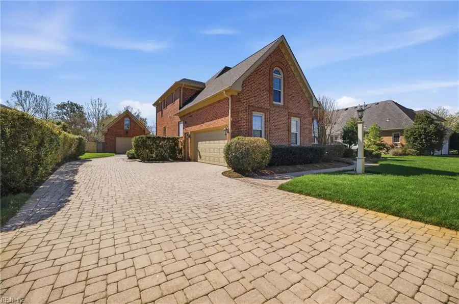 827 Waterfall Way, Chesapeake, VA 23322 - #2