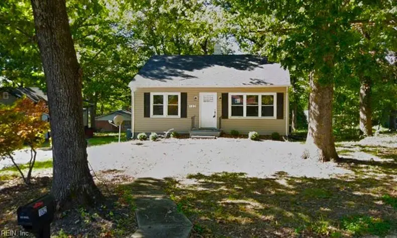 132 Church Street, Brookneal, VA 24528 - #1