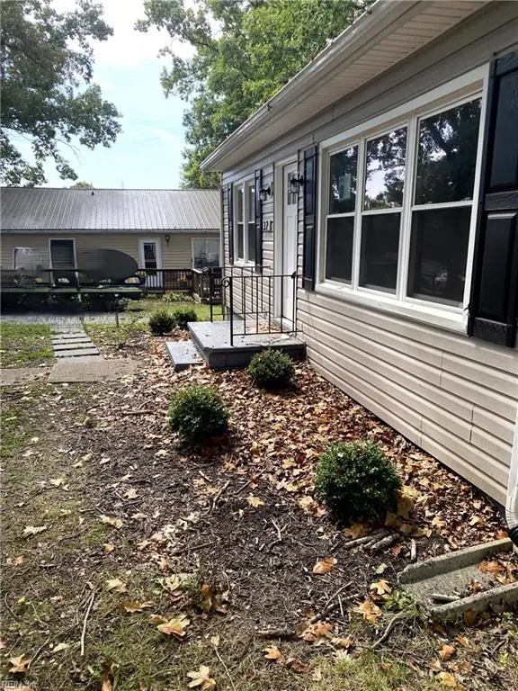 132 Church Street, Brookneal, VA 24528 - #3