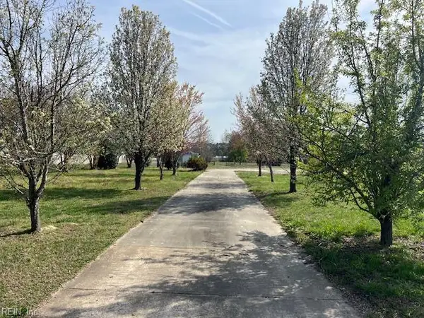 125 W Liberty Spring Road, Suffolk, VA 23434