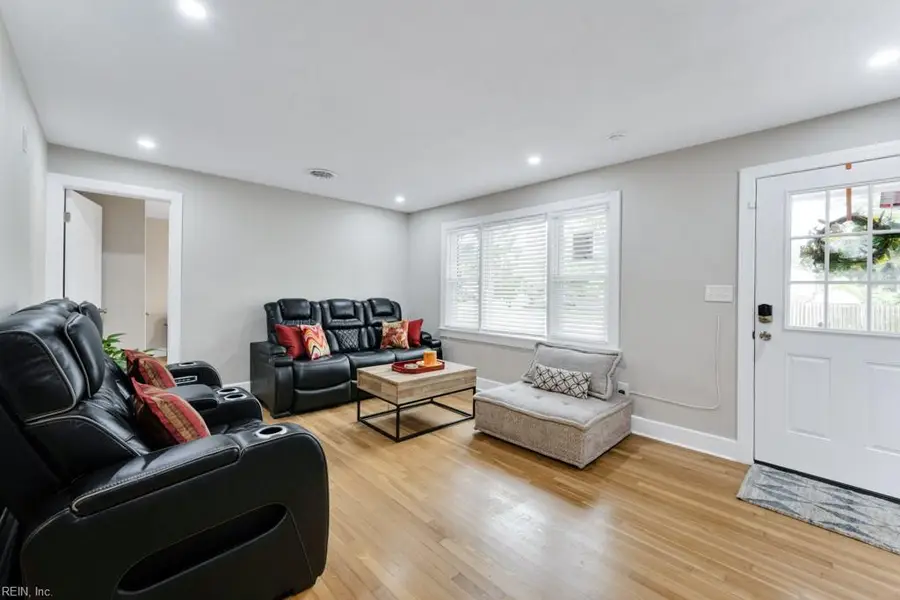 5833 Hedgerow Lane, Portsmouth, VA 23703 - #3