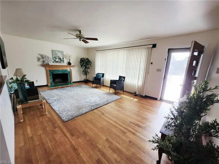 17 Roberta Drive, Hampton, VA 23666 - #3