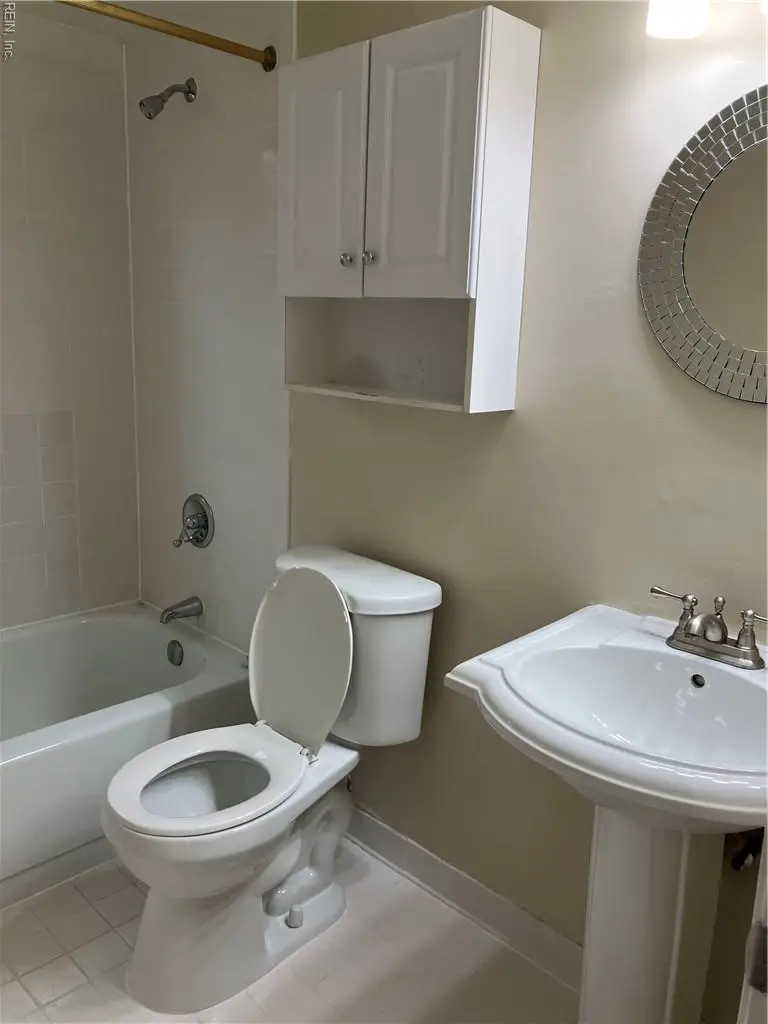 1305 E Abingdon Drive #4, Alexandria, VA 22314 - #2