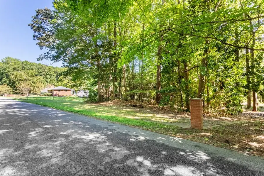 42 Scufflefield Road, Newport News, VA 23602 - #3