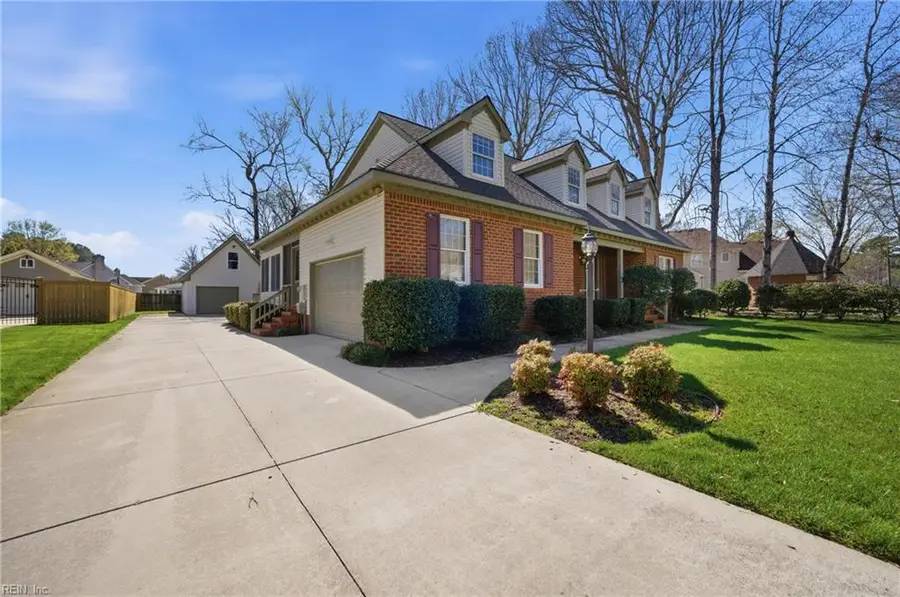 613 Royal Grant Drive, Chesapeake, VA 23322 - #2