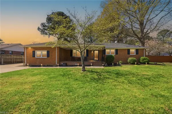 1248 Kingsway Drive, Chesapeake, VA 23320