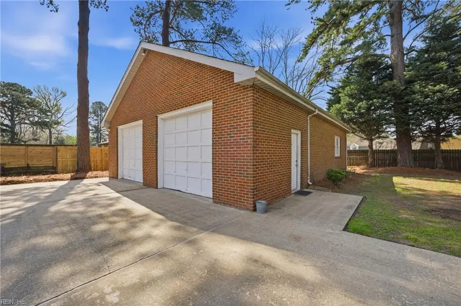 1248 Kingsway Drive, Chesapeake, VA 23320 - #3