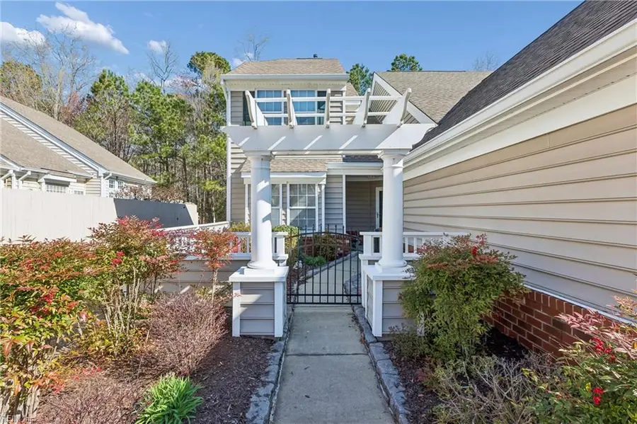 901 Overlook Terrace, Carrollton, VA 23314 - #2