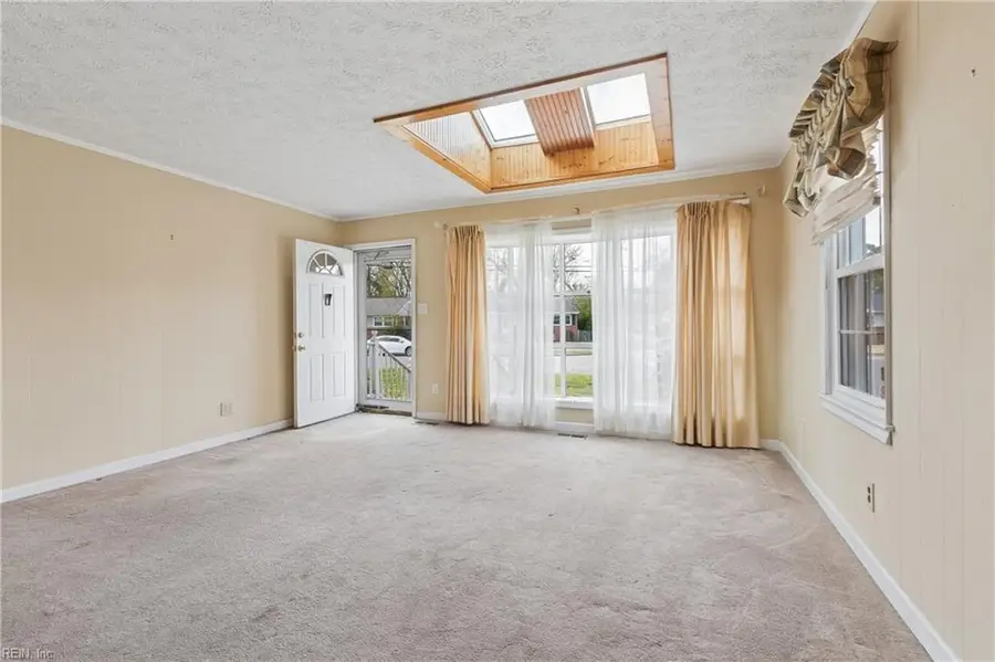 146 Lynnhaven Drive, Hampton, VA 23666 - #2