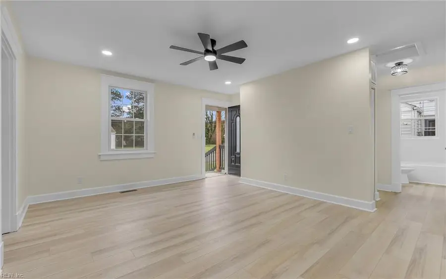 641 33rd Street, Newport News, VA 23607 - #3