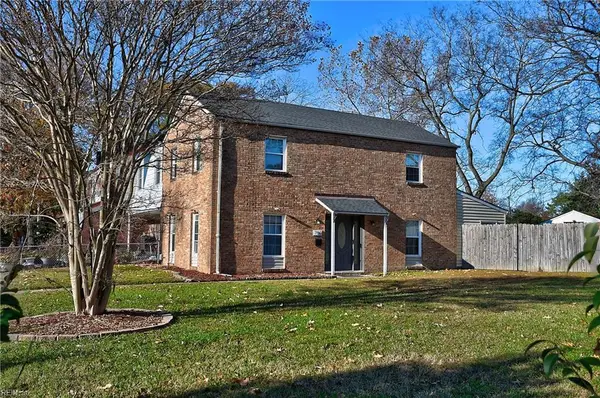 700 Lake Edward Drive, Virginia Beach, VA 23462