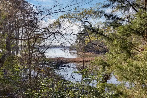 49 Dillwyn Drive, Newport News, VA 23602