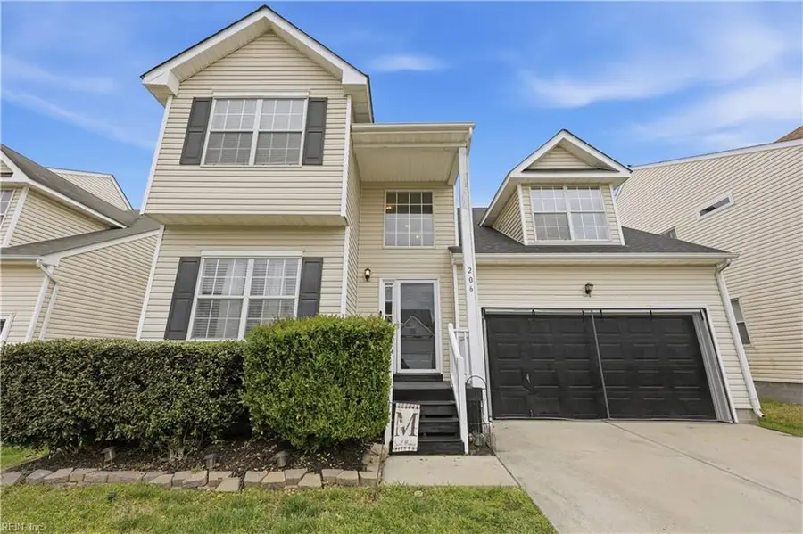 206 Dunn Street, Chesapeake, VA 23320 - #2
