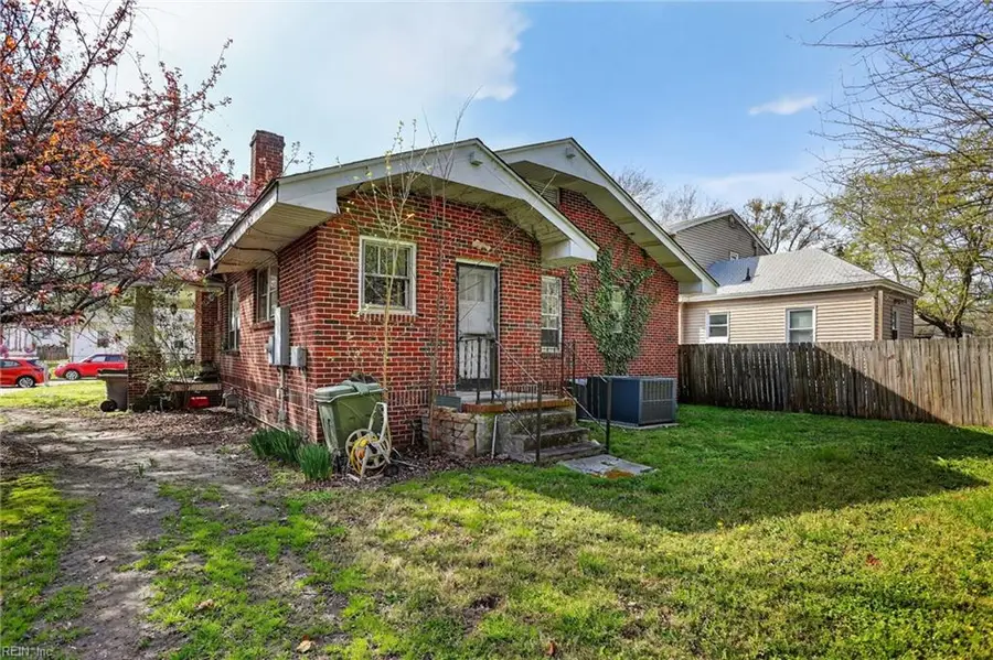 7 South Cypress Street, Hampton, VA 23669 - #3