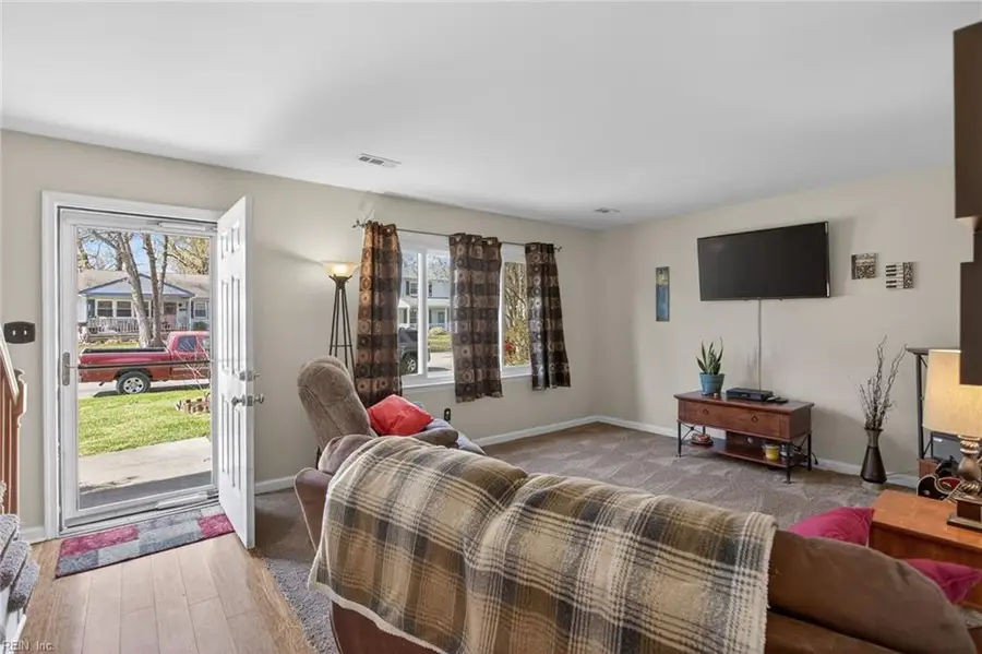 136 Harrington Road, Newport News, VA 23602 - #2