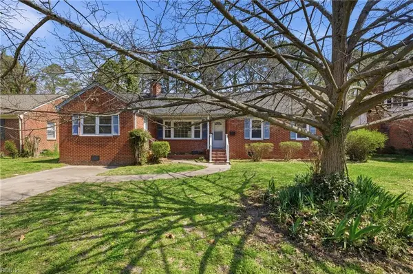 13 Paddock Drive, Newport News, VA 23606