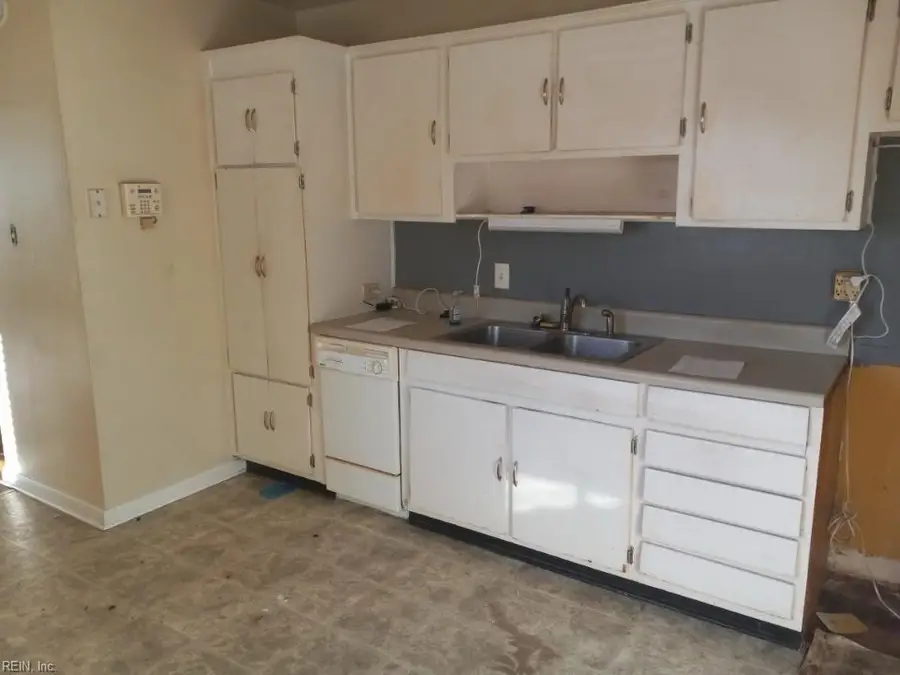 3616 Kim Terrace, Virginia Beach, VA 23452 - #2