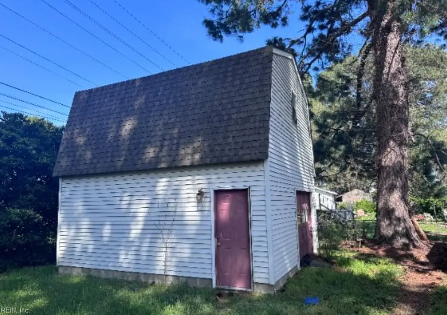 357 Dexter Street E, Chesapeake, VA 23324 - #2