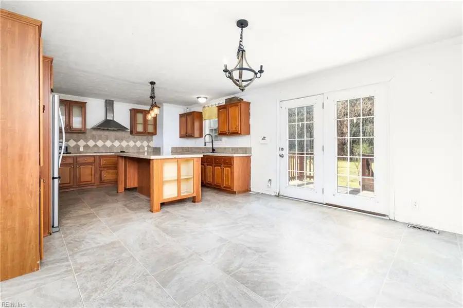 24186 Green Plains Road, Emporia, VA 23847 - #3