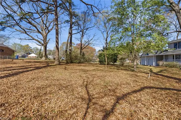 921 Michael Drive, Chesapeake, VA 23323