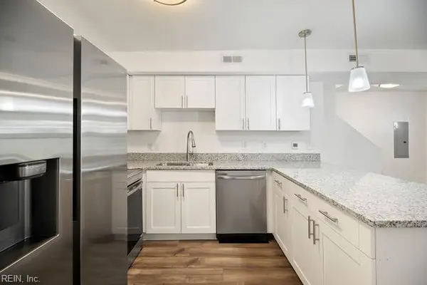 423 Pine Avenue, Newport News, VA 23607