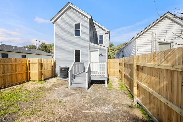 423 Pine Avenue, Newport News, VA 23607 - #3