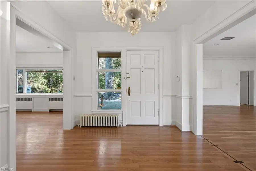 4305 Manchester Road, Portsmouth, VA 23703 - #2