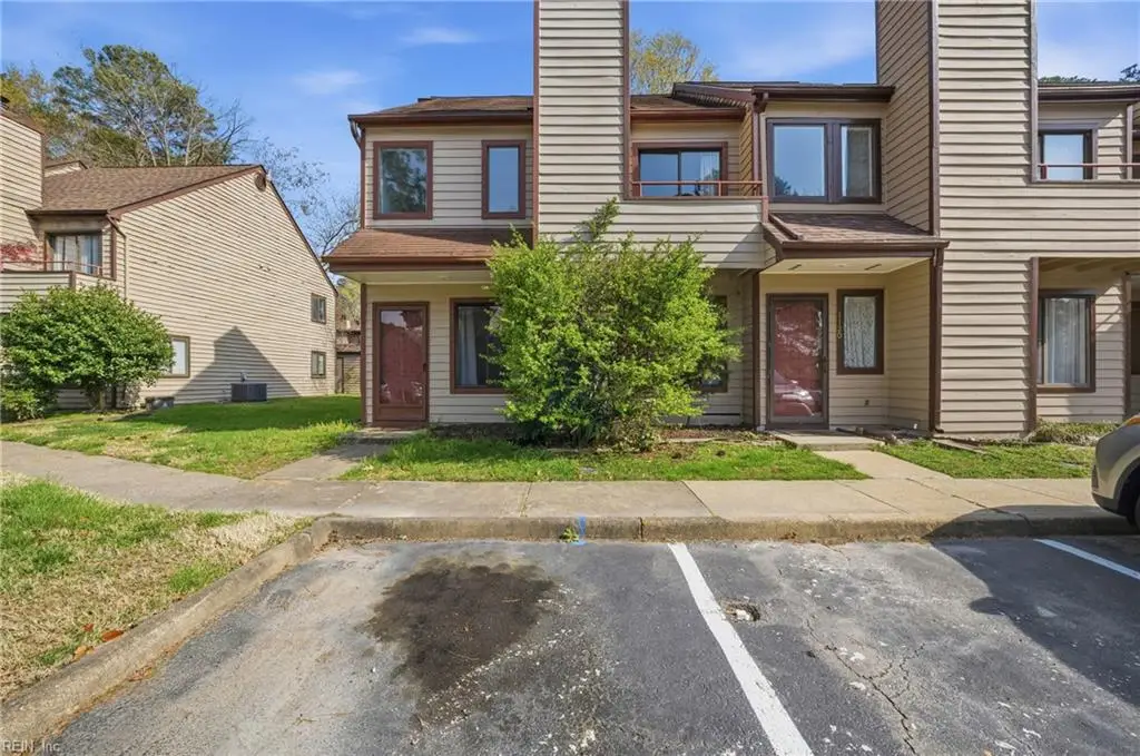 1122 N Green Drive, Newport News, VA 23602 - #1