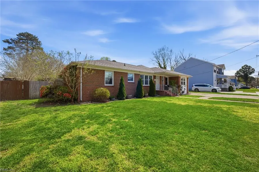 209 Truxton Avenue, Portsmouth, VA 23701 - #2