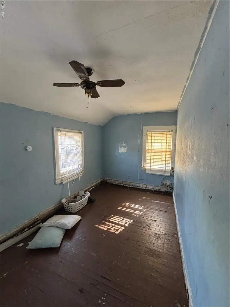 19 Burtis Street, Portsmouth, VA 23702 - #2