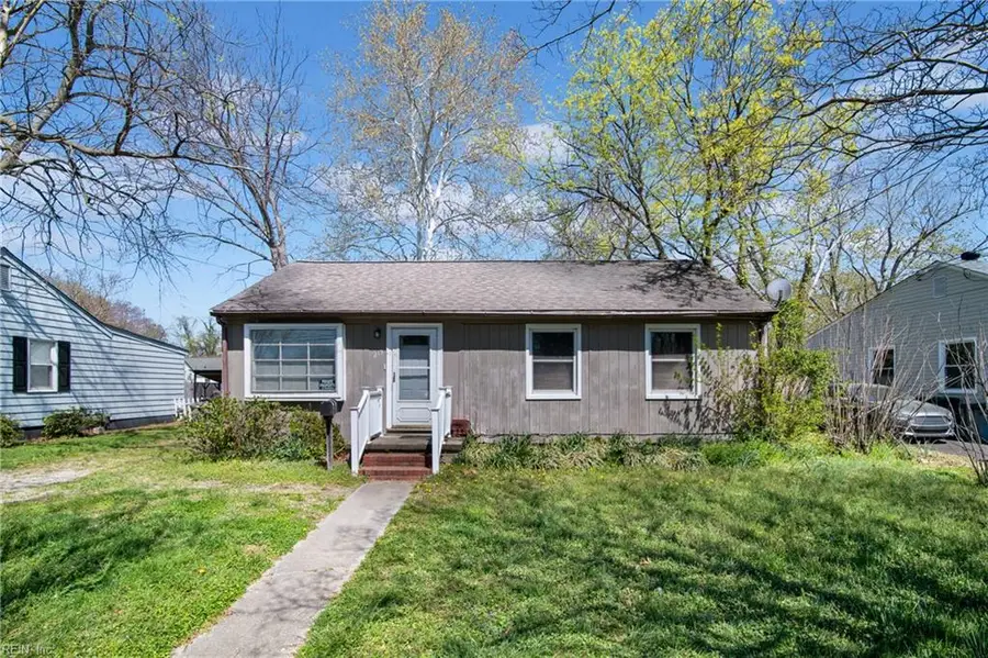 215 Courtney Drive, Hampton, VA 23669 - #2