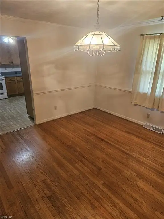 305 Providence Road, Chesapeake, VA 23325 - #2
