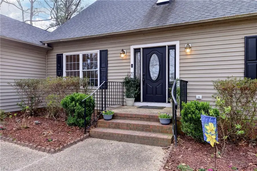 3592 Woodstock Road, Gloucester, VA 23061 - #2