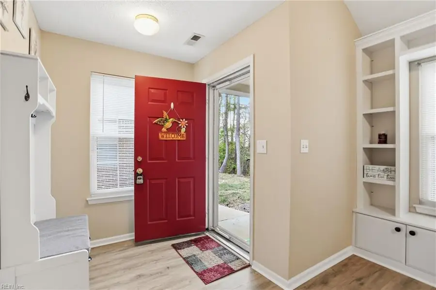 713 Oak Mill Lane, Newport News, VA 23602 - #3
