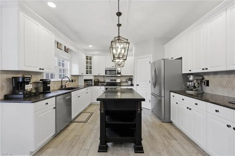 715 Wentworth Drive, Chesapeake, VA 23322 - #3