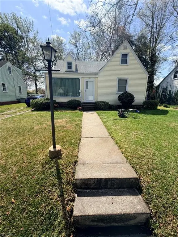 135 Howe Street, Norfolk, VA 23503 - #1