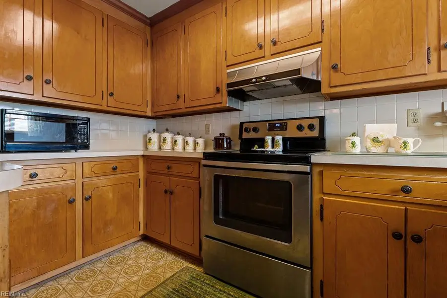 101 Verna Street, Franklin, VA 23851 - #3