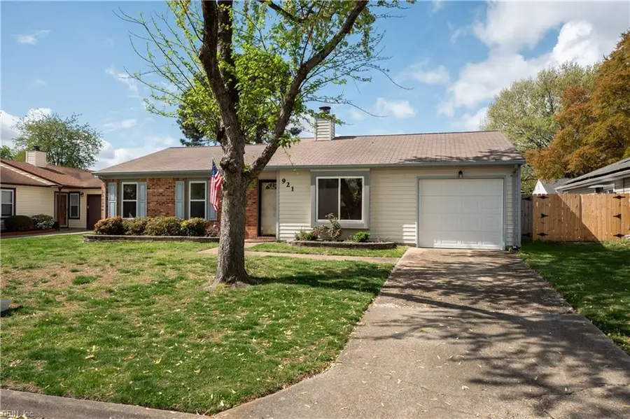 921 Scarlet Oak Court N, Chesapeake, VA 23320 - #2