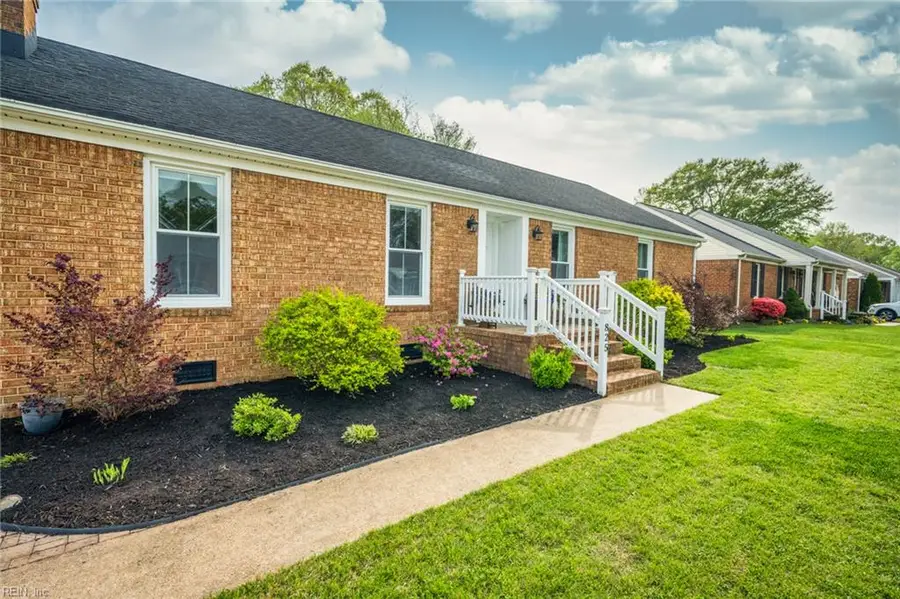 825 Loblolly Court, Chesapeake, VA 23322 - #2