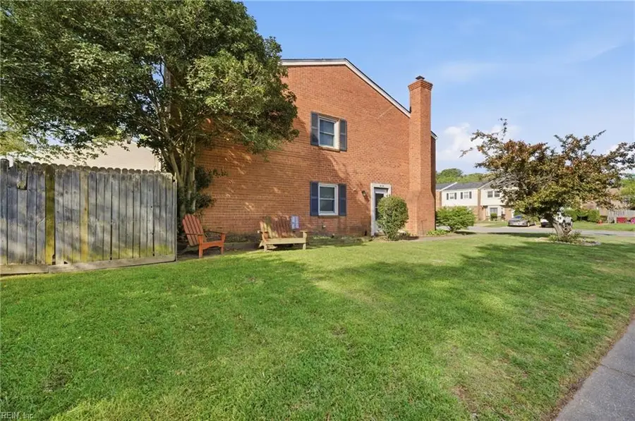 414 Chinaberry Circle, Virginia Beach, VA 23454 - #3