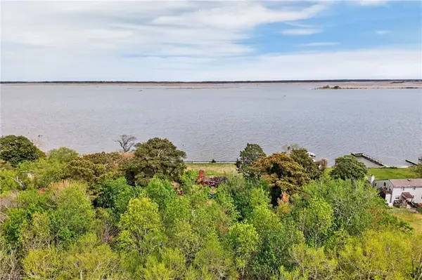 6468 Knotts Island Road, Virginia Beach, VA 23457