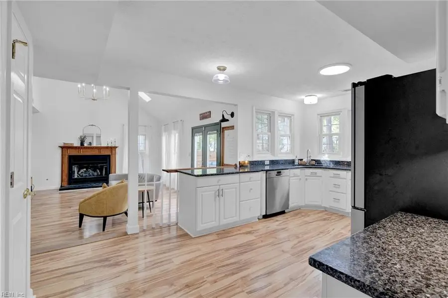 907 Eastnor Court, Newport News, VA 23608 - #3