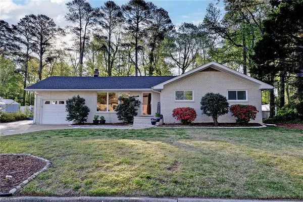 6 Hansom Drive, Poquoson, VA 23662