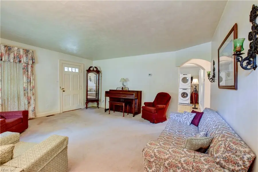 3904 Wyatt Drive, Portsmouth, VA 23703 - #2