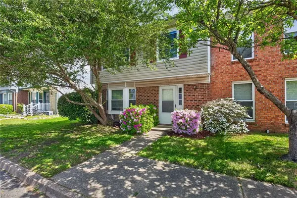 252 N Palmyra Drive, Virginia Beach, VA 23462