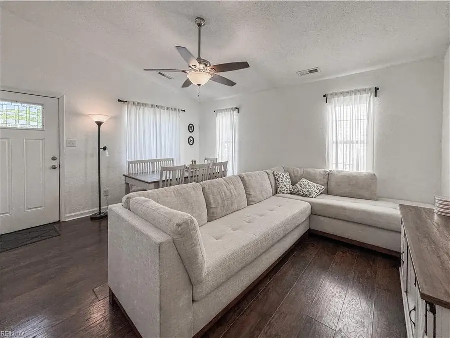 3853 Sugar Creek Circle, Portsmouth, VA 23703 - #2