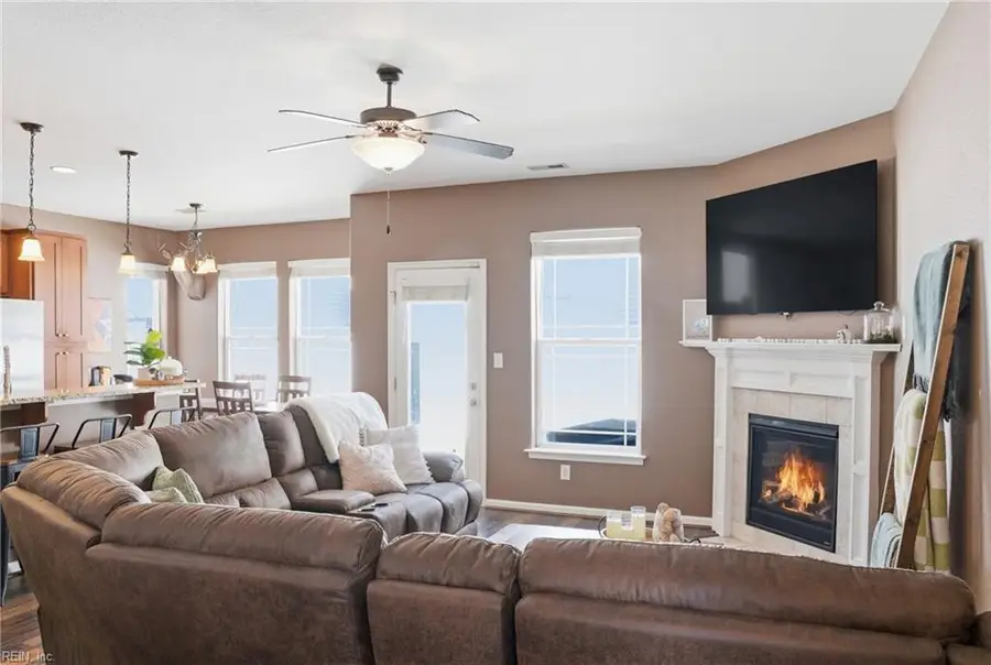 412 Cottage Way #24, Virginia Beach, VA 23462 - #3